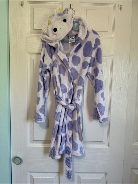 Squishmallows Other - Squishmallows Lavender and White Spotted Kids Hooded Robe
